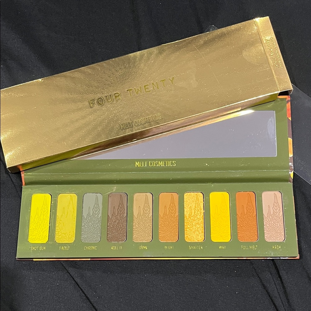 💕MELT COSMETICS FOUR TWENTY EYESHADOW PALETTE💕